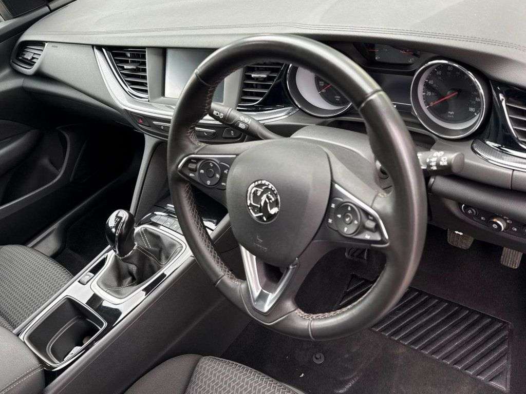 2020 VAUXHALL INSIGNIA DIESEL GRAND SPORT 2020 VAUXHALL INSIGNIA DIESEL GRAND SPORT