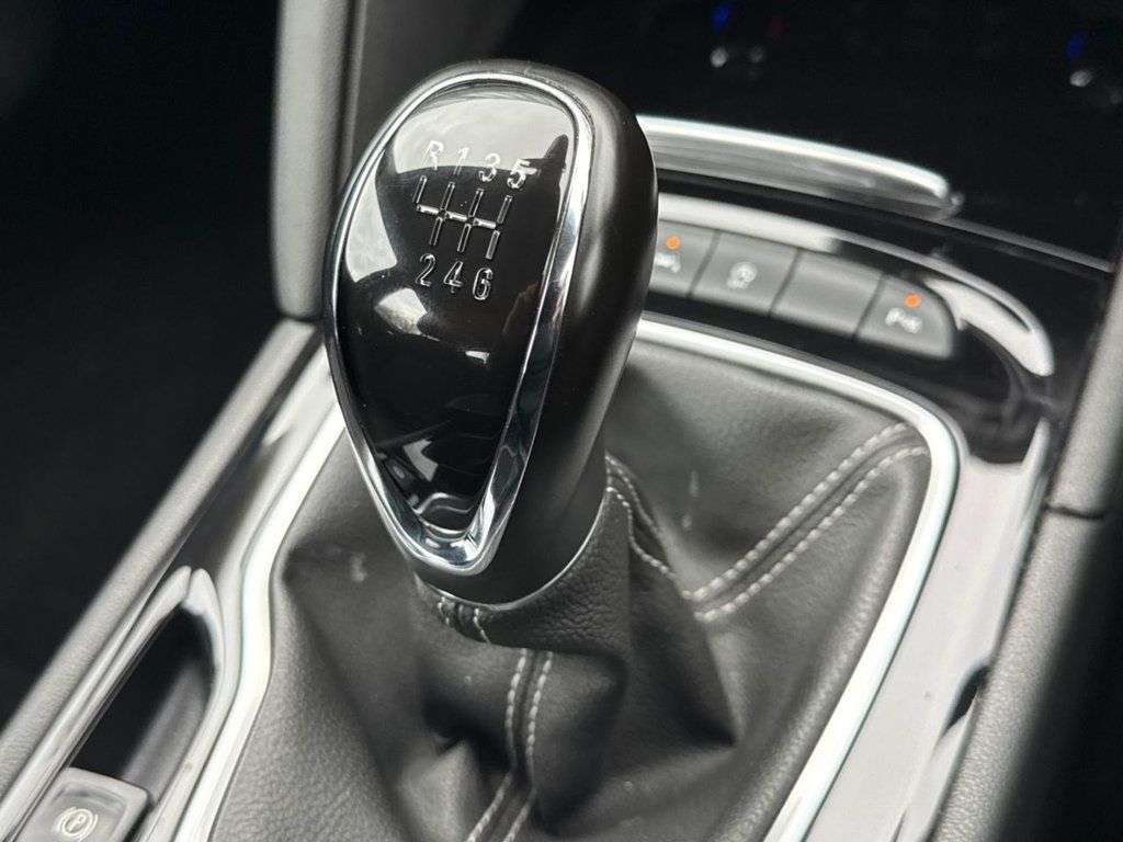 2020 VAUXHALL INSIGNIA DIESEL GRAND SPORT 2020 VAUXHALL INSIGNIA DIESEL GRAND SPORT