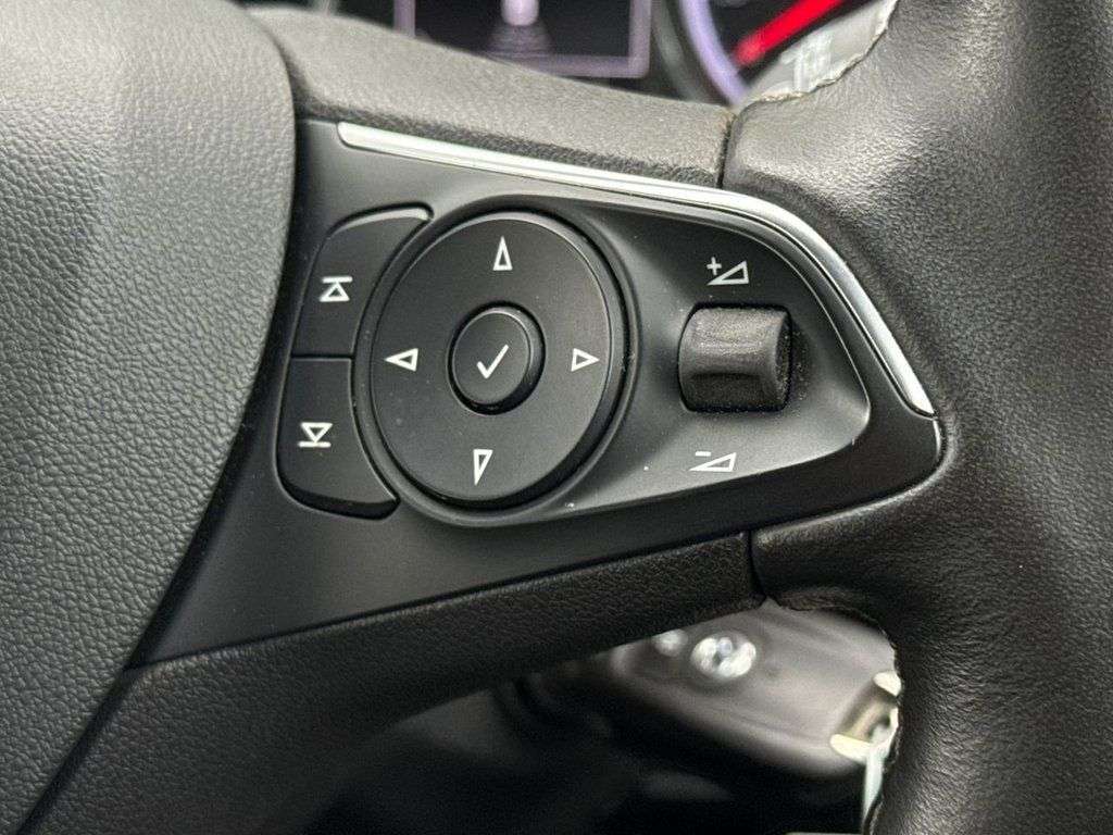 2020 VAUXHALL INSIGNIA DIESEL GRAND SPORT 2020 VAUXHALL INSIGNIA DIESEL GRAND SPORT