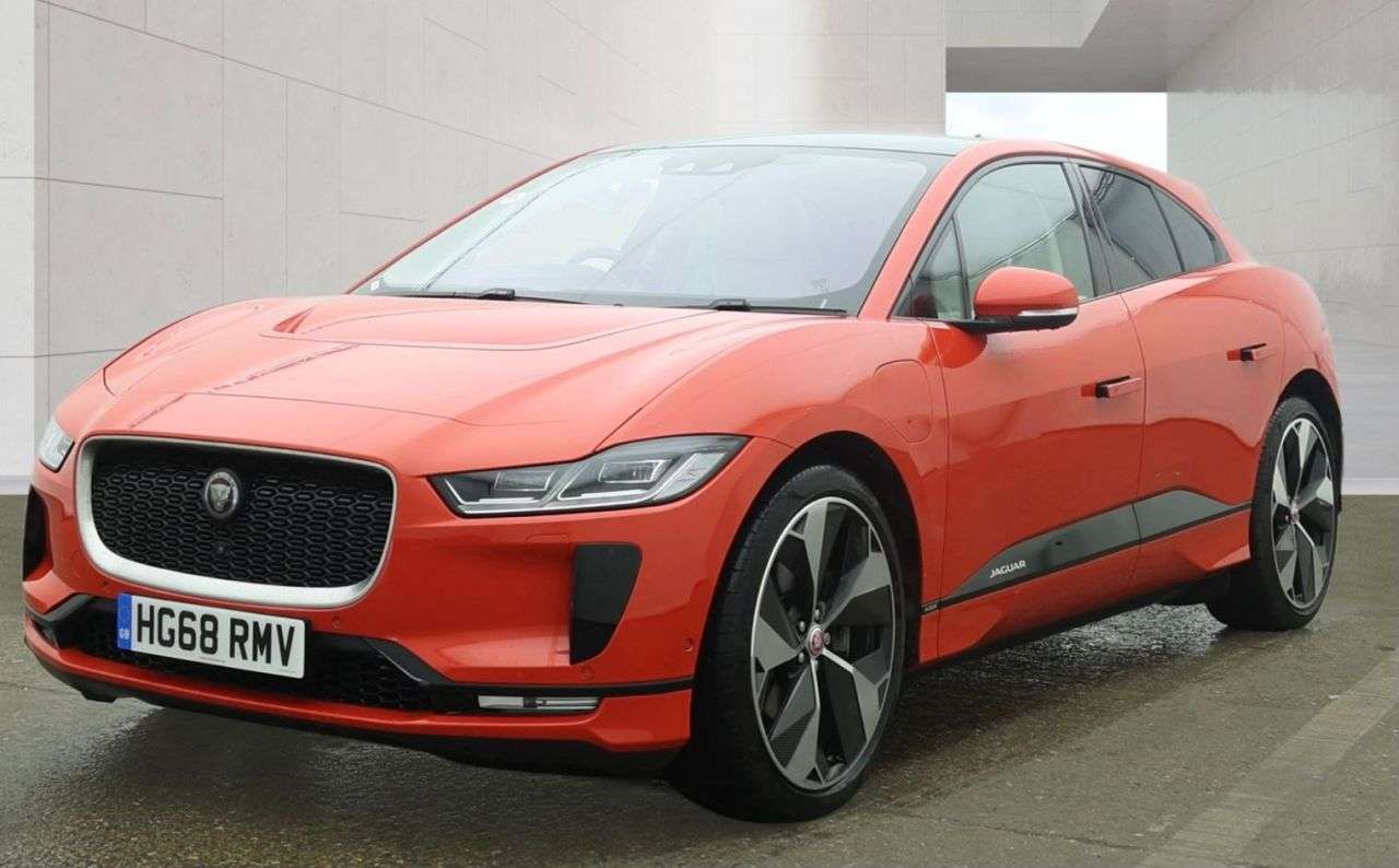 A 2018 JAGUAR I-PACE 400 90kWh First Edition SUV 5dr Electric Auto 4WD (400 ps) A 2018 JAGUAR I-PACE 400 90kWh First Edition SUV 5dr Electric Auto 4WD (400 ps)