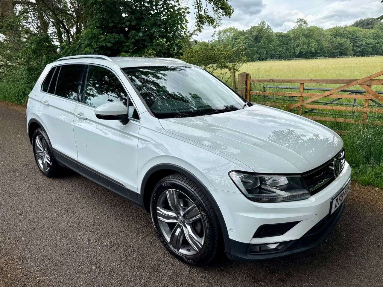 A 2019 VOLKSWAGEN TIGUAN 1.5 TSI EVO Match SUV 5dr Petrol DSG Euro 6 (s/s) (150 ps) + SERVICE HISTOR A 2019 VOLKSWAGEN TIGUAN 1.5 TSI EVO Match SUV 5dr Petrol DSG Euro 6 (s/s) (150 ps) + SERVICE HISTOR