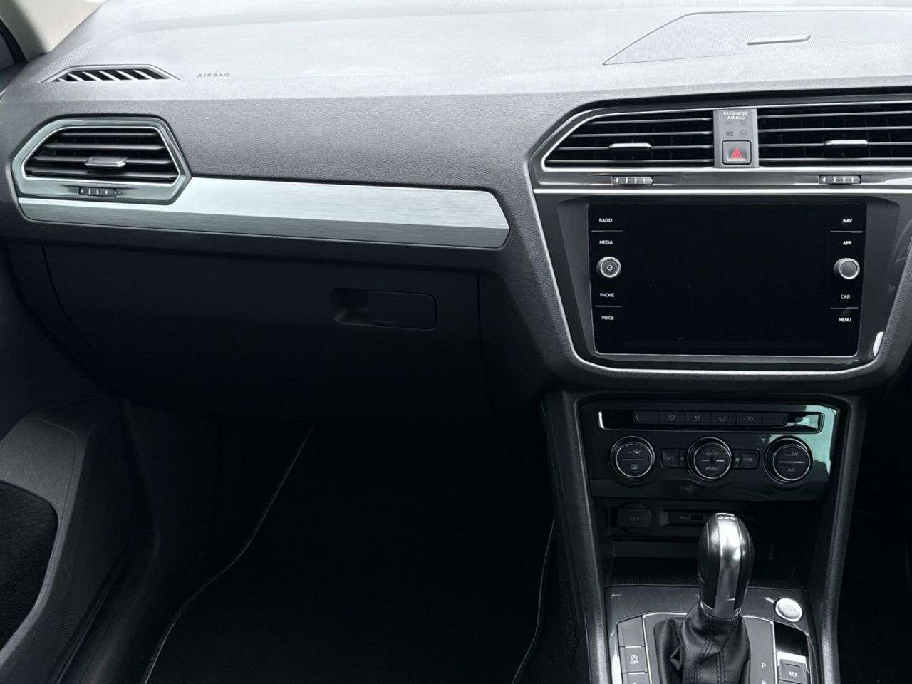 2019 VOLKSWAGEN TIGUAN 2019 VOLKSWAGEN TIGUAN