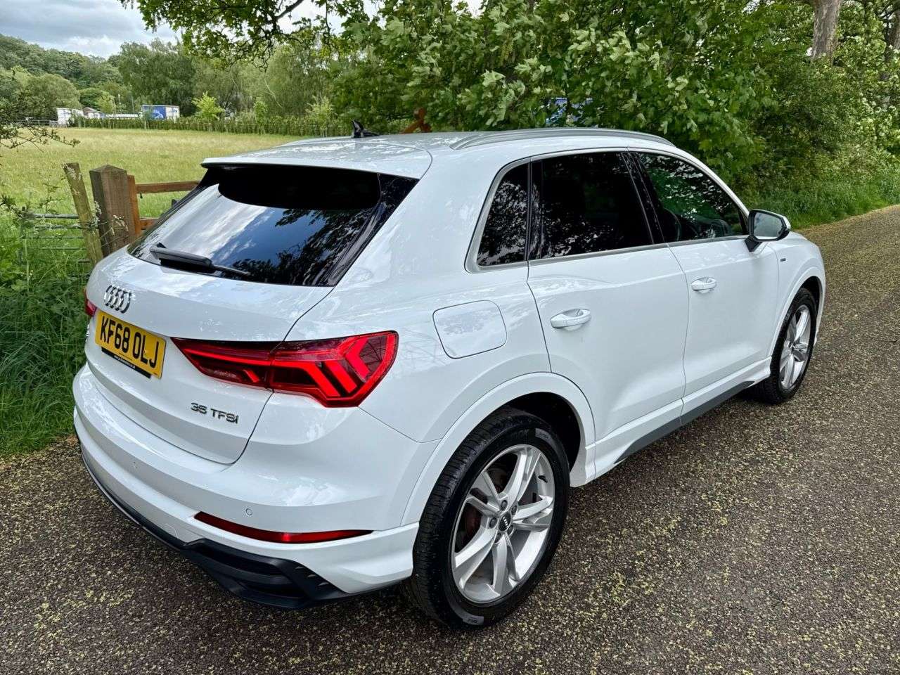 2019 AUDI Q3 2019 AUDI Q3