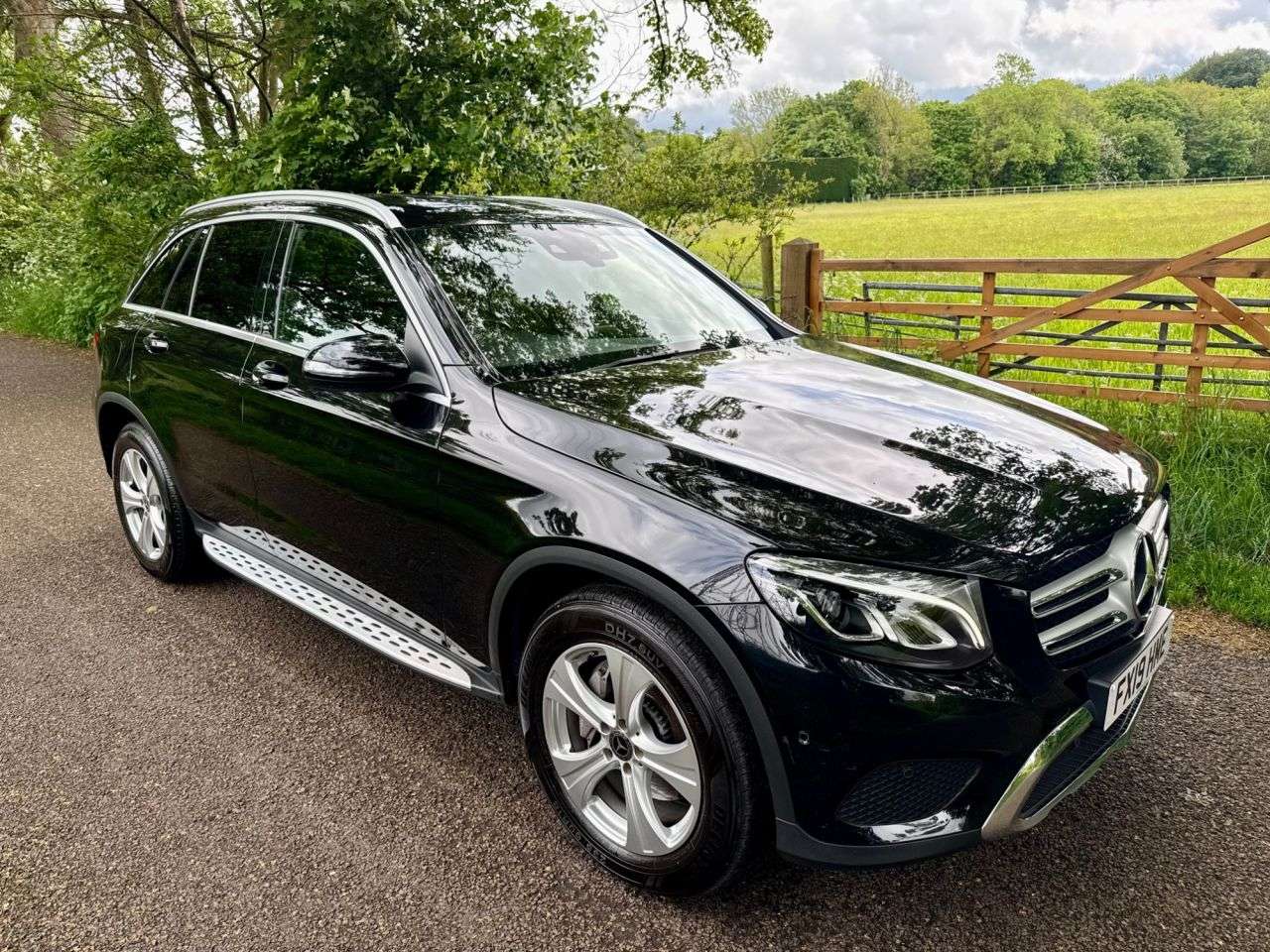 A 2019 MERCEDES-BENZ GLC 2.0 GLC250 Sport SUV 5dr Petrol G-Tronic+ 4MATIC Euro 6 (s/s) (211 ps) + SE A 2019 MERCEDES-BENZ GLC 2.0 GLC250 Sport SUV 5dr Petrol G-Tronic+ 4MATIC Euro 6 (s/s) (211 ps) + SE