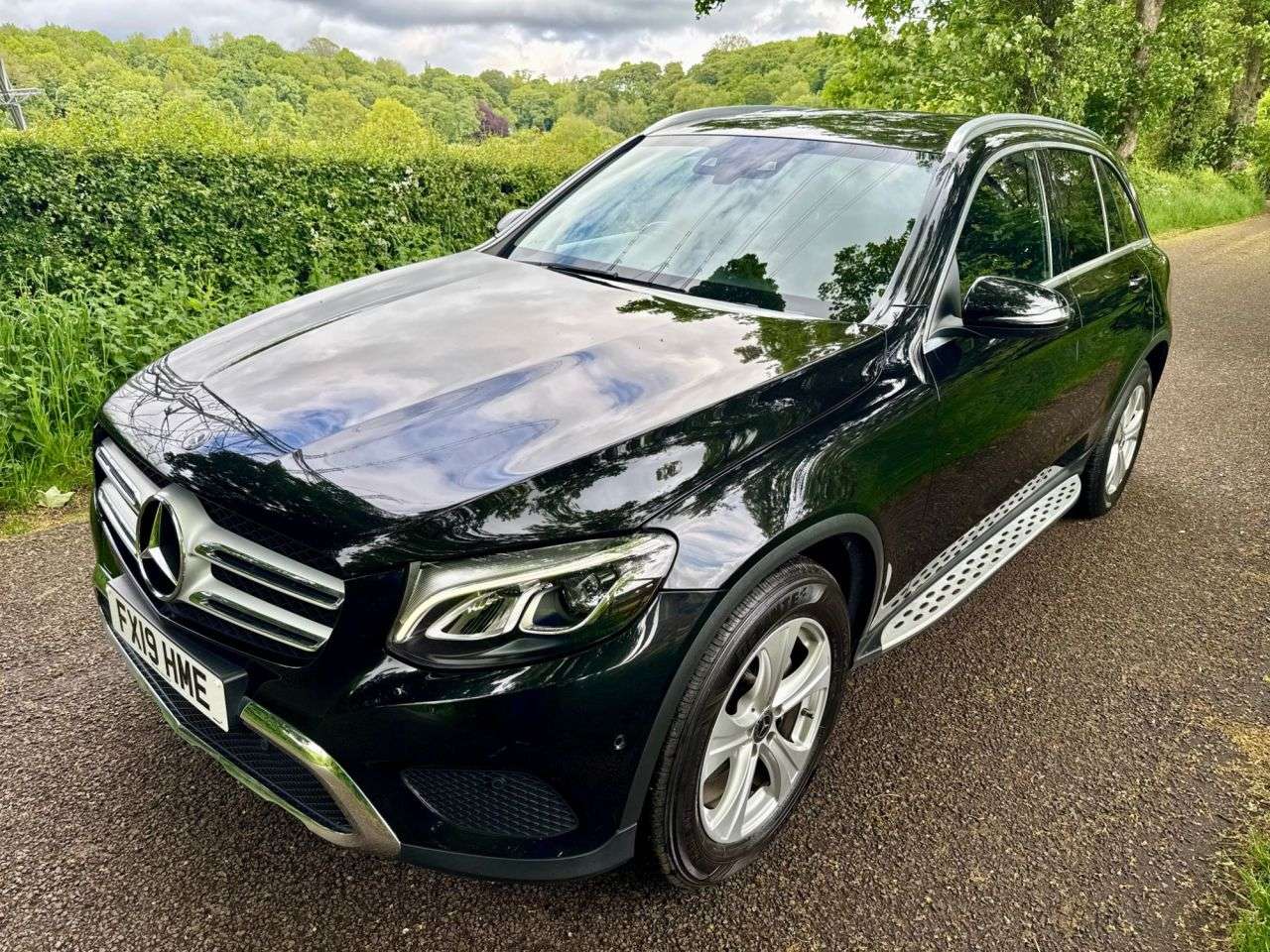 A 2019 MERCEDES-BENZ GLC 2.0 GLC250 Sport SUV 5dr Petrol G-Tronic+ 4MATIC Euro 6 (s/s) (211 ps) + SE A 2019 MERCEDES-BENZ GLC 2.0 GLC250 Sport SUV 5dr Petrol G-Tronic+ 4MATIC Euro 6 (s/s) (211 ps) + SE