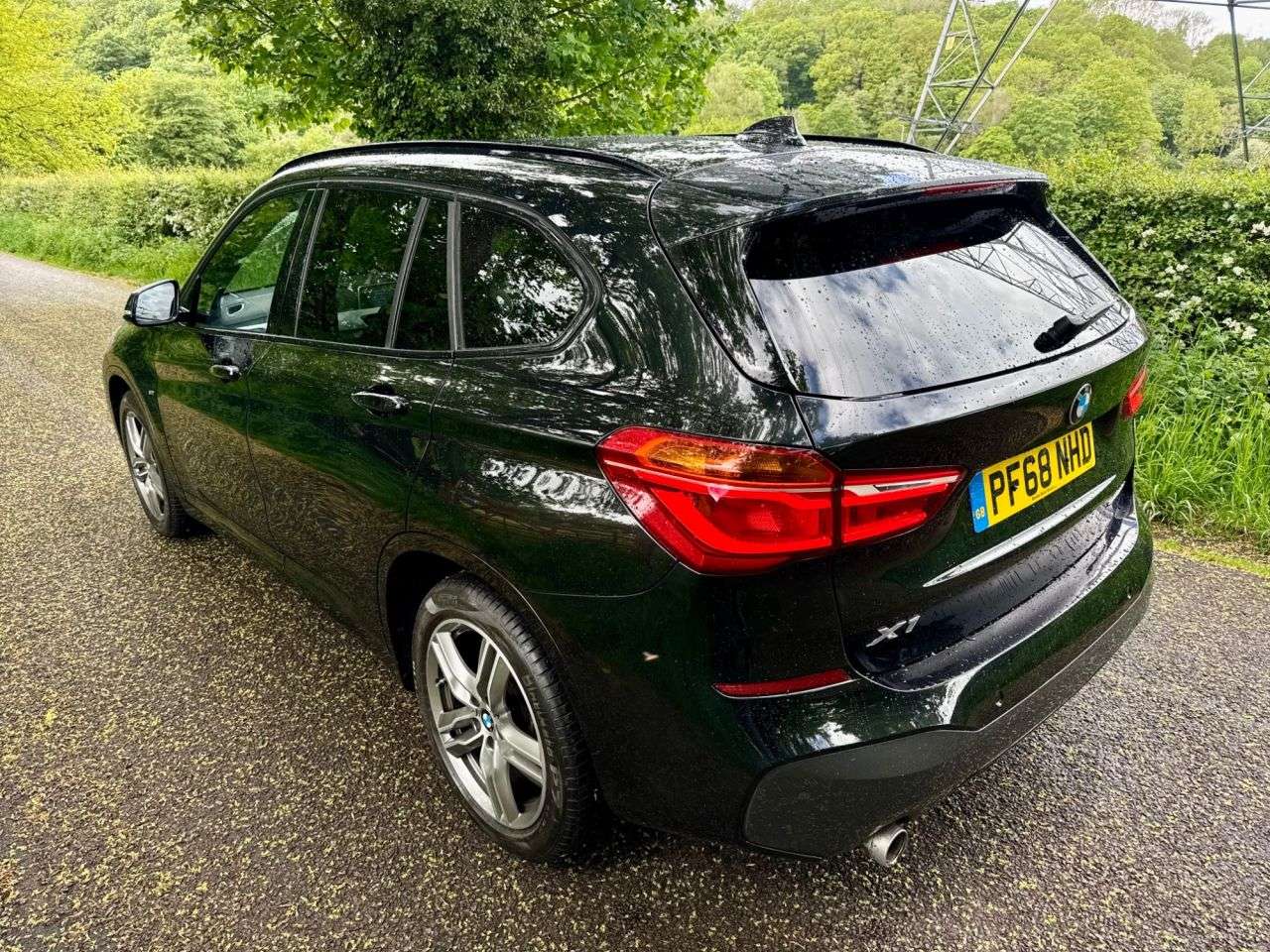 A 2019 BMW X1 1.5 18i GPF M Sport SUV 5dr Petrol DCT sDrive Euro 6 (s/s) (140 ps) + SERVI A 2019 BMW X1 1.5 18i GPF M Sport SUV 5dr Petrol DCT sDrive Euro 6 (s/s) (140 ps) + SERVI