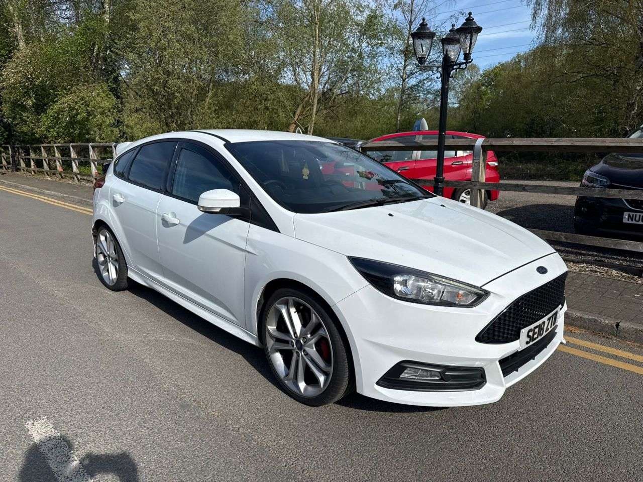 A 2018 FORD FOCUS 2.0T EcoBoost ST-2 Hatchback 5dr Petrol Manual Euro 6 (s/s) (250 ps) A 2018 FORD FOCUS 2.0T EcoBoost ST-2 Hatchback 5dr Petrol Manual Euro 6 (s/s) (250 ps)