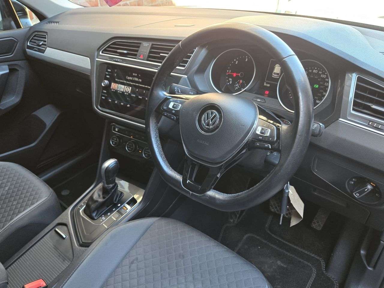 2018 VOLKSWAGEN TIGUAN 2018 VOLKSWAGEN TIGUAN