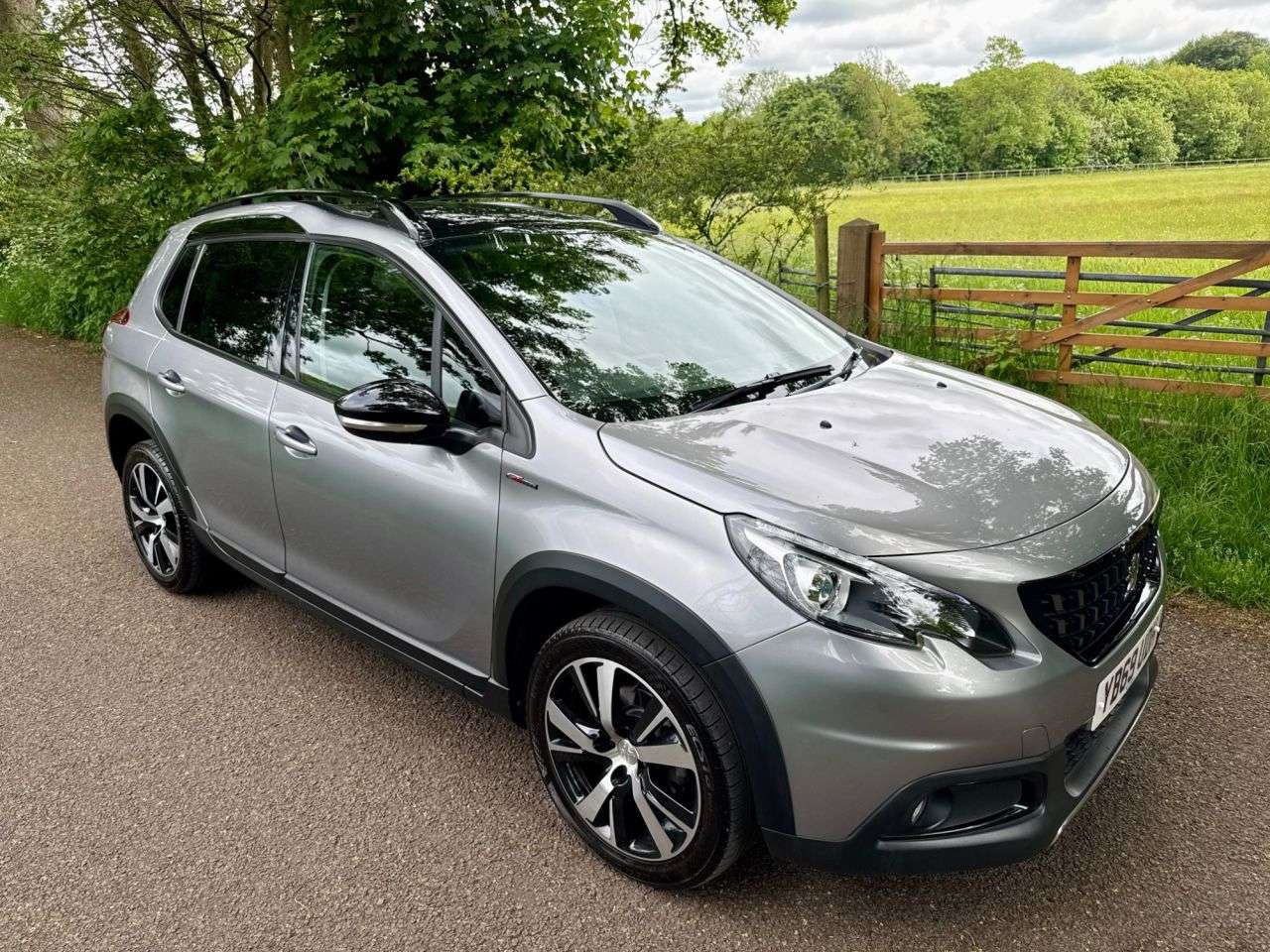 A 2019 PEUGEOT 2008 1.5 BlueHDi GT Line SUV 5dr Diesel Manual Euro 6 (s/s) (100 ps) + SERVICE H A 2019 PEUGEOT 2008 1.5 BlueHDi GT Line SUV 5dr Diesel Manual Euro 6 (s/s) (100 ps) + SERVICE H