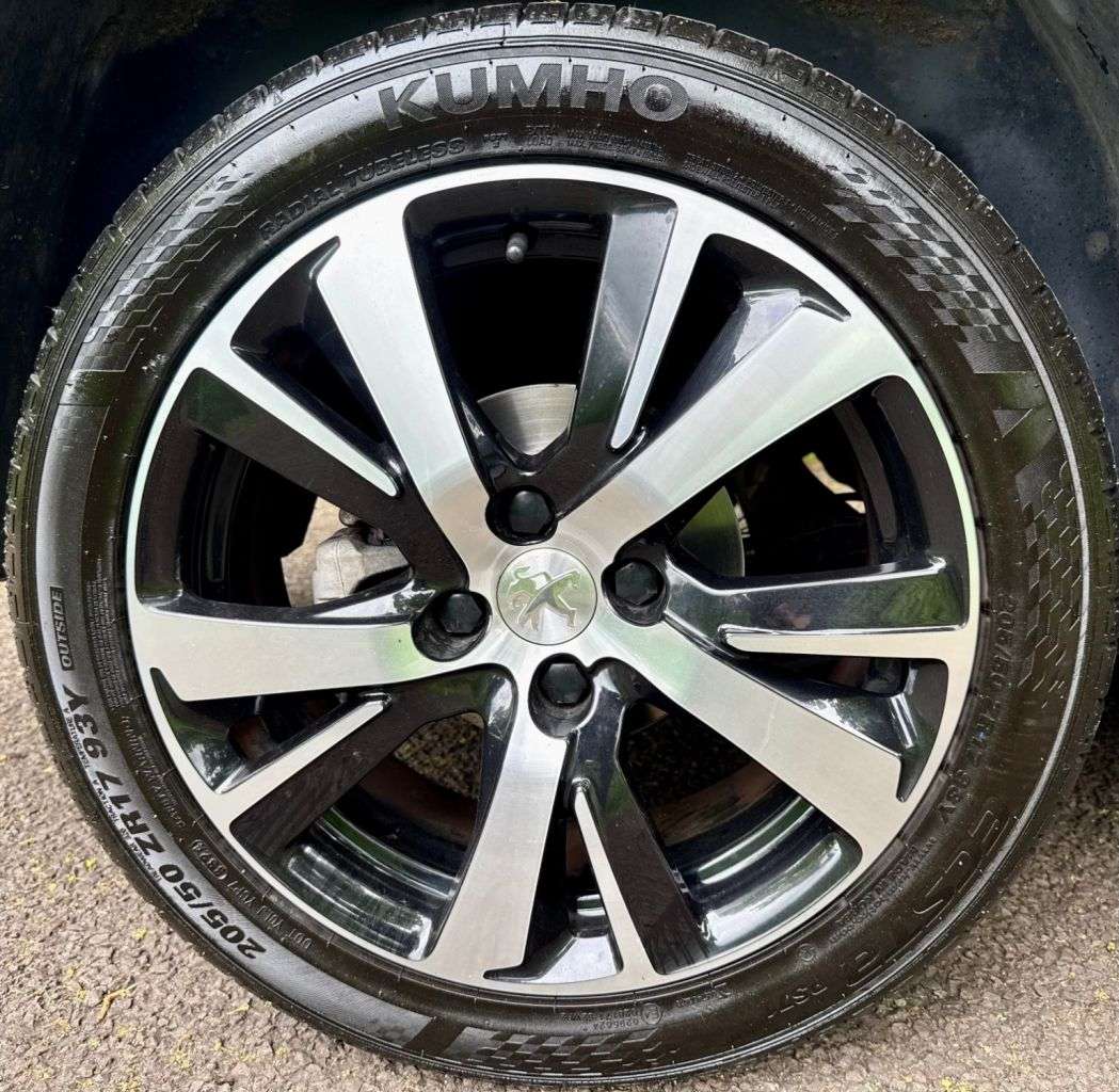 2019 PEUGEOT 2008 2019 PEUGEOT 2008