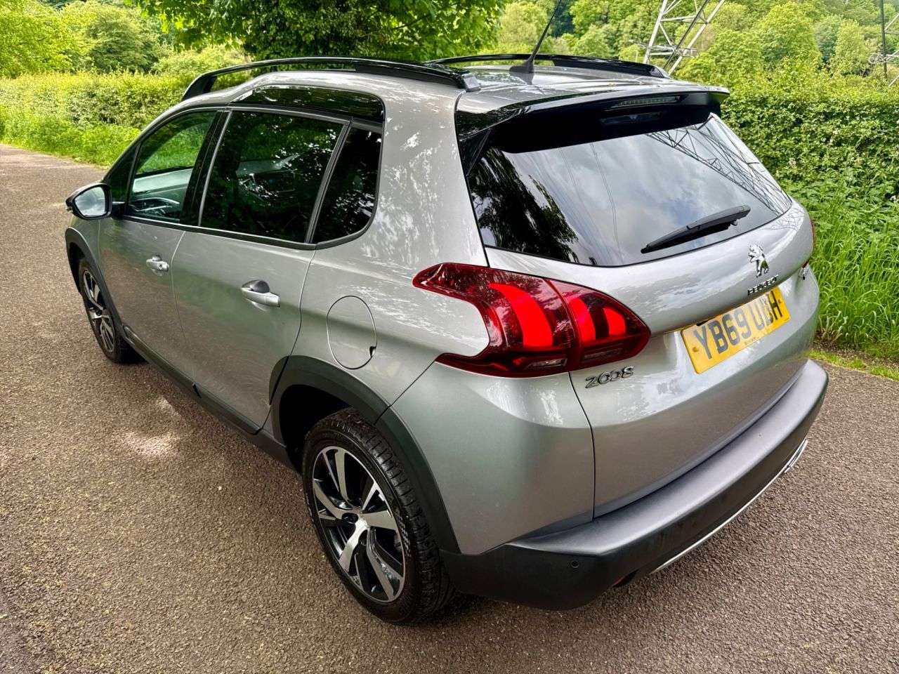 A 2019 PEUGEOT 2008 1.5 BlueHDi GT Line SUV 5dr Diesel Manual Euro 6 (s/s) (100 ps) + SERVICE H A 2019 PEUGEOT 2008 1.5 BlueHDi GT Line SUV 5dr Diesel Manual Euro 6 (s/s) (100 ps) + SERVICE H