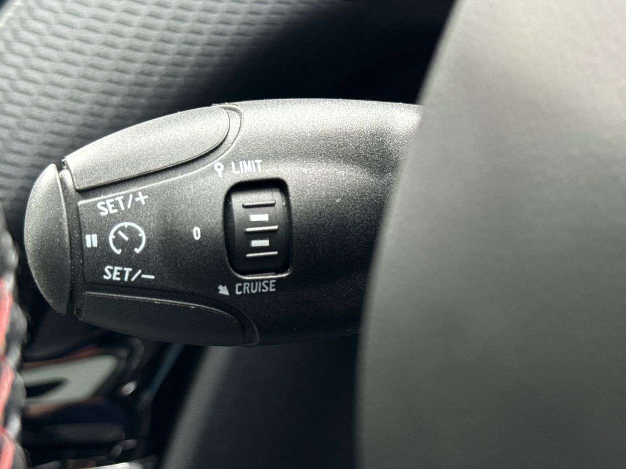 2019 PEUGEOT 2008 2019 PEUGEOT 2008
