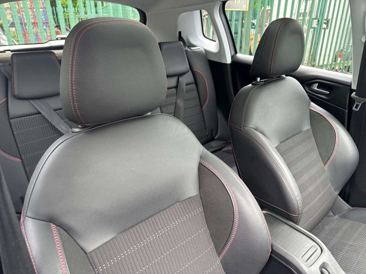 2019 PEUGEOT 2008 2019 PEUGEOT 2008