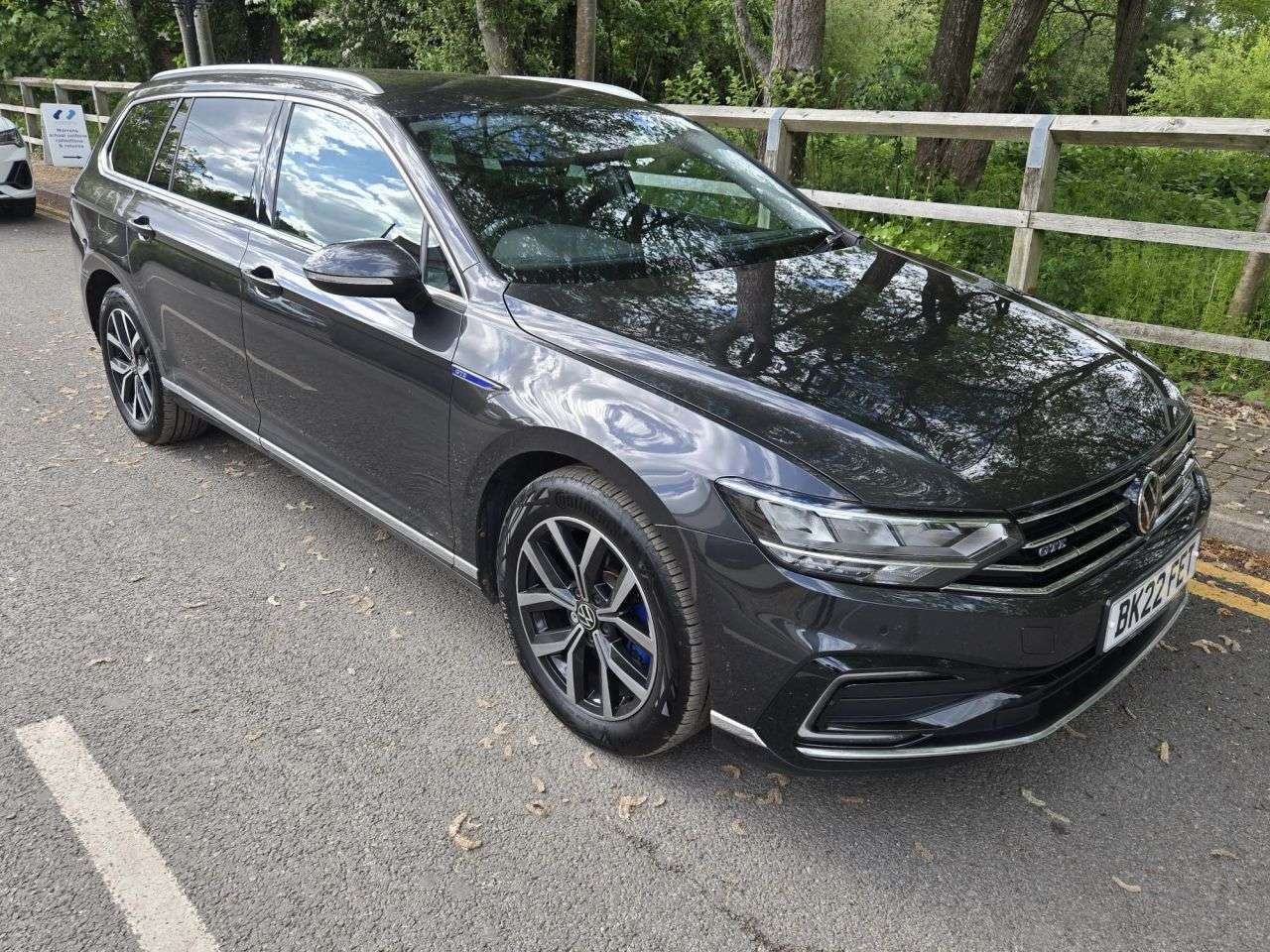 A 2022 VOLKSWAGEN PASSAT 1.4 TSI 13kWh GTE Estate 5dr Petrol Plug-in Hybrid DSG Euro 6 (s/s) (218 ps A 2022 VOLKSWAGEN PASSAT 1.4 TSI 13kWh GTE Estate 5dr Petrol Plug-in Hybrid DSG Euro 6 (s/s) (218 ps
