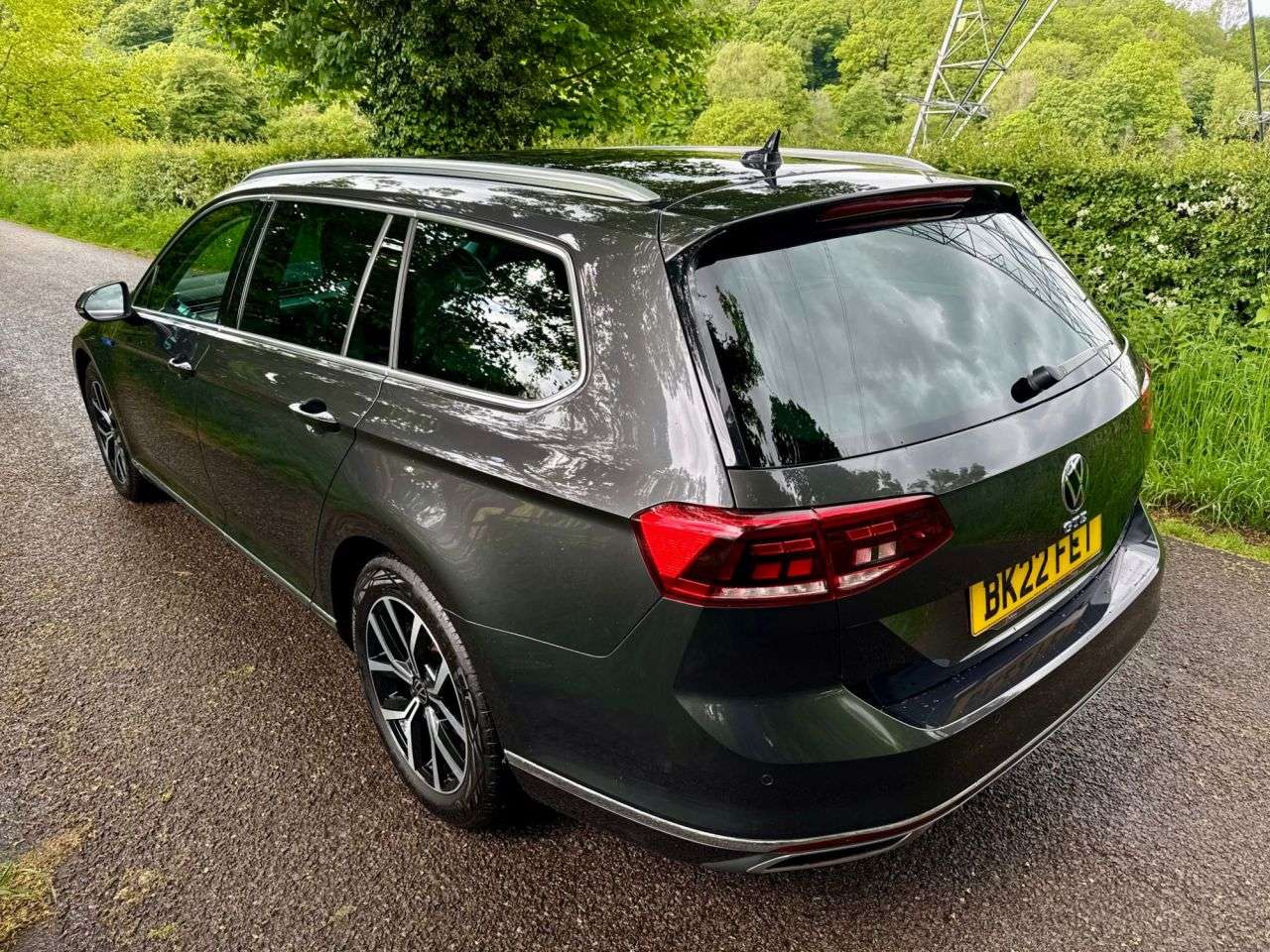 A 2022 VOLKSWAGEN PASSAT 1.4 TSI 13kWh GTE Estate 5dr Petrol Plug-in Hybrid DSG Euro 6 (s/s) (218 ps A 2022 VOLKSWAGEN PASSAT 1.4 TSI 13kWh GTE Estate 5dr Petrol Plug-in Hybrid DSG Euro 6 (s/s) (218 ps