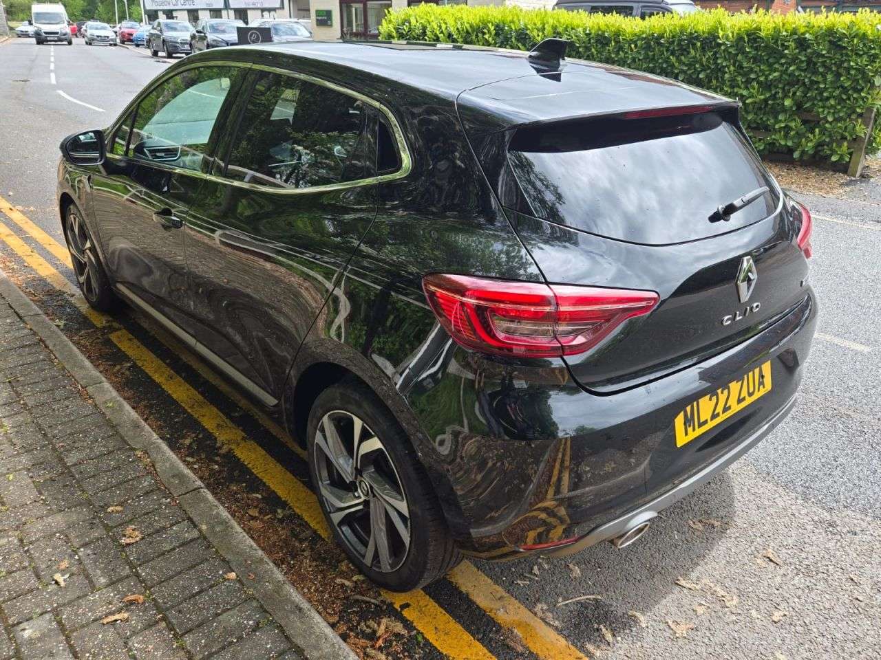 A 2022 RENAULT CLIO 1.0 TCe RS Line Hatchback 5dr Petrol Manual Euro 6 (s/s) (90 ps) A 2022 RENAULT CLIO 1.0 TCe RS Line Hatchback 5dr Petrol Manual Euro 6 (s/s) (90 ps)