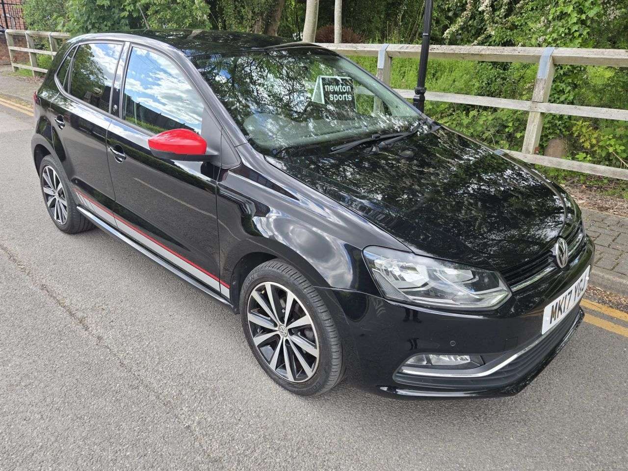 A 2017 VOLKSWAGEN POLO 1.2 TSI BlueMotion Tech beats Hatchback 5dr Petrol Manual Euro 6 (s/s) (90 A 2017 VOLKSWAGEN POLO 1.2 TSI BlueMotion Tech beats Hatchback 5dr Petrol Manual Euro 6 (s/s) (90