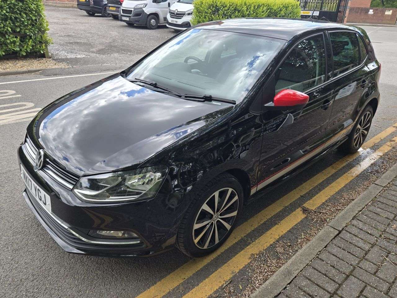 A 2017 VOLKSWAGEN POLO 1.2 TSI BlueMotion Tech beats Hatchback 5dr Petrol Manual Euro 6 (s/s) (90 A 2017 VOLKSWAGEN POLO 1.2 TSI BlueMotion Tech beats Hatchback 5dr Petrol Manual Euro 6 (s/s) (90