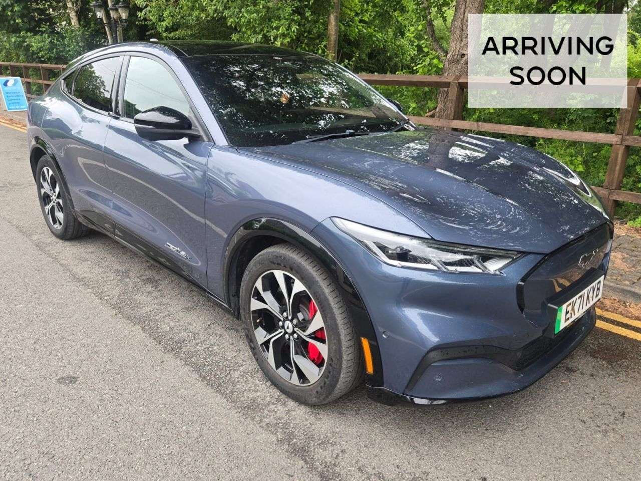 A 2021 FORD MUSTANG MACH-E Extended Range 91kWh SUV 5dr Electric Automatic AWD (351 ps) A 2021 FORD MUSTANG MACH-E Extended Range 91kWh SUV 5dr Electric Automatic AWD (351 ps)