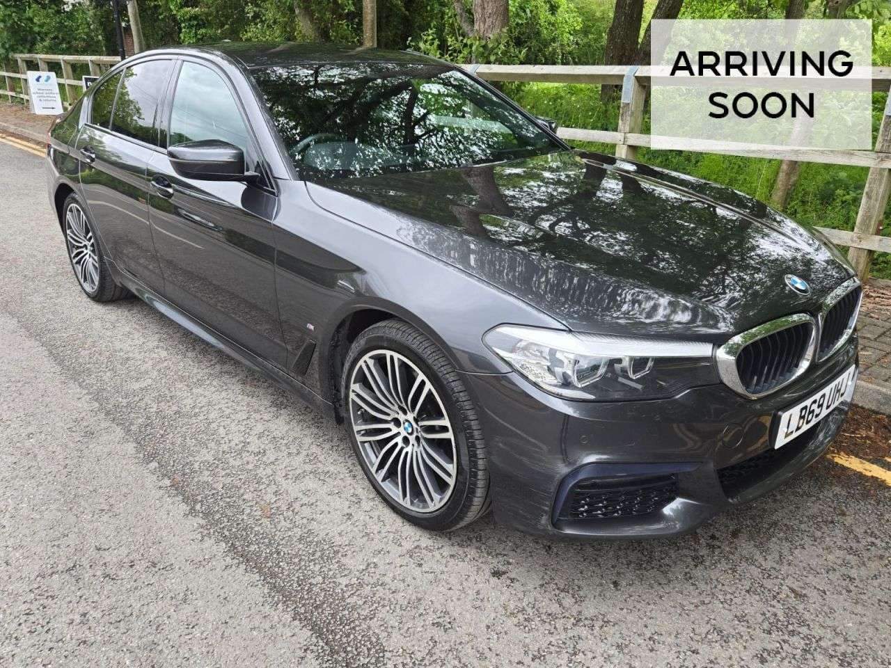 A 2019 BMW 5 SERIES 2.0 530e 9.2kWh M Sport Saloon 4dr Petrol Plug-in Hybrid Automatic Euro 6 ( A 2019 BMW 5 SERIES 2.0 530e 9.2kWh M Sport Saloon 4dr Petrol Plug-in Hybrid Automatic Euro 6 (