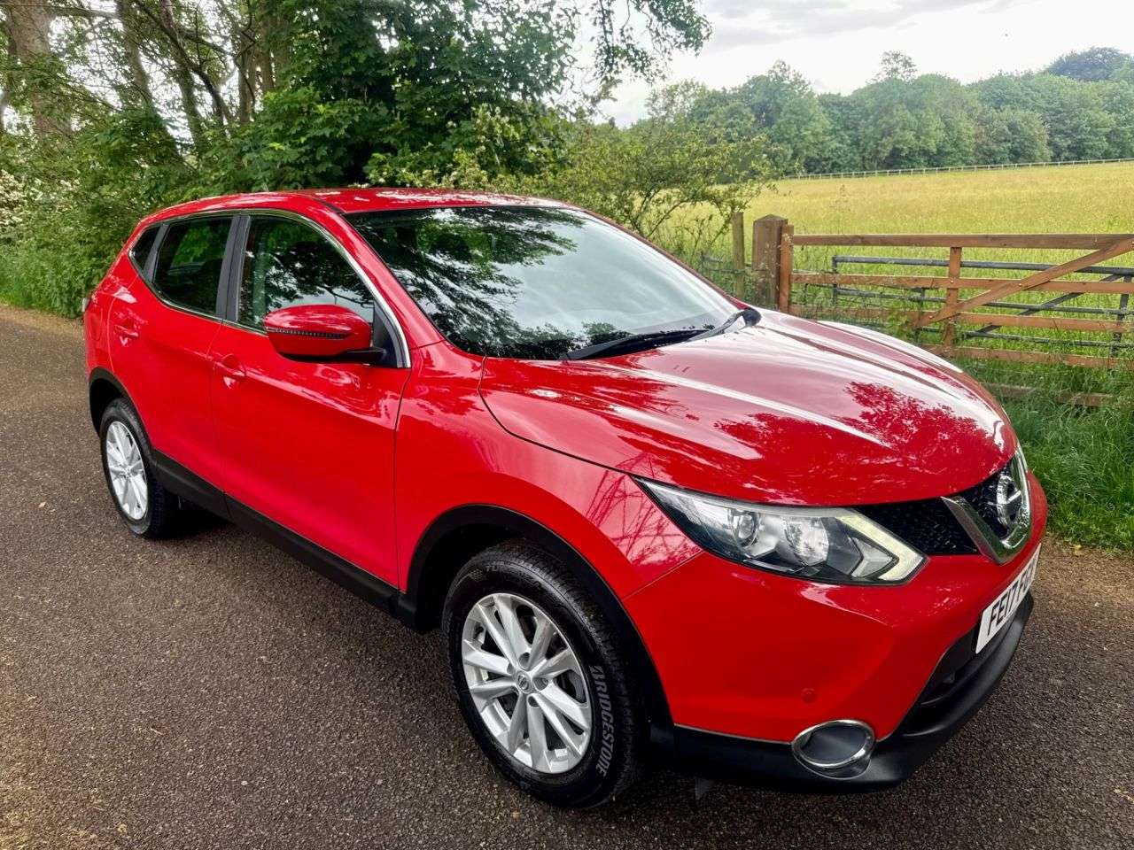 A 2017 NISSAN QASHQAI 1.5 dCi Acenta SUV 5dr Diesel Manual 2WD Euro 6 (s/s) (110 ps) + SERVICE HI A 2017 NISSAN QASHQAI 1.5 dCi Acenta SUV 5dr Diesel Manual 2WD Euro 6 (s/s) (110 ps) + SERVICE HI