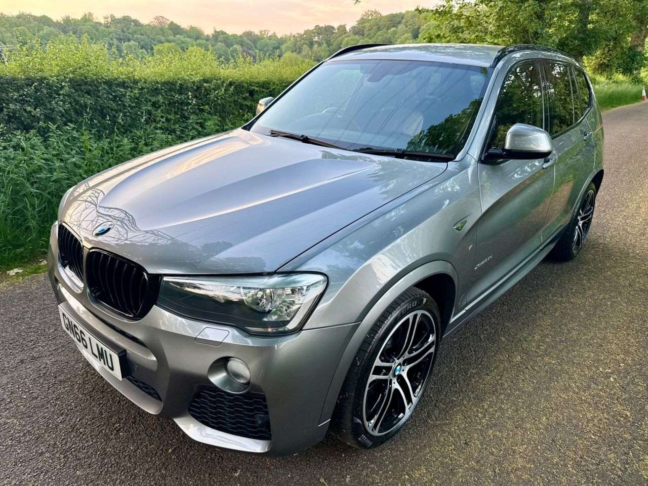 A 2016 BMW X3 3.0 35d M Sport SUV 5dr Diesel Automatic xDrive Euro 6 (s/s) (313 ps) + SER A 2016 BMW X3 3.0 35d M Sport SUV 5dr Diesel Automatic xDrive Euro 6 (s/s) (313 ps) + SER