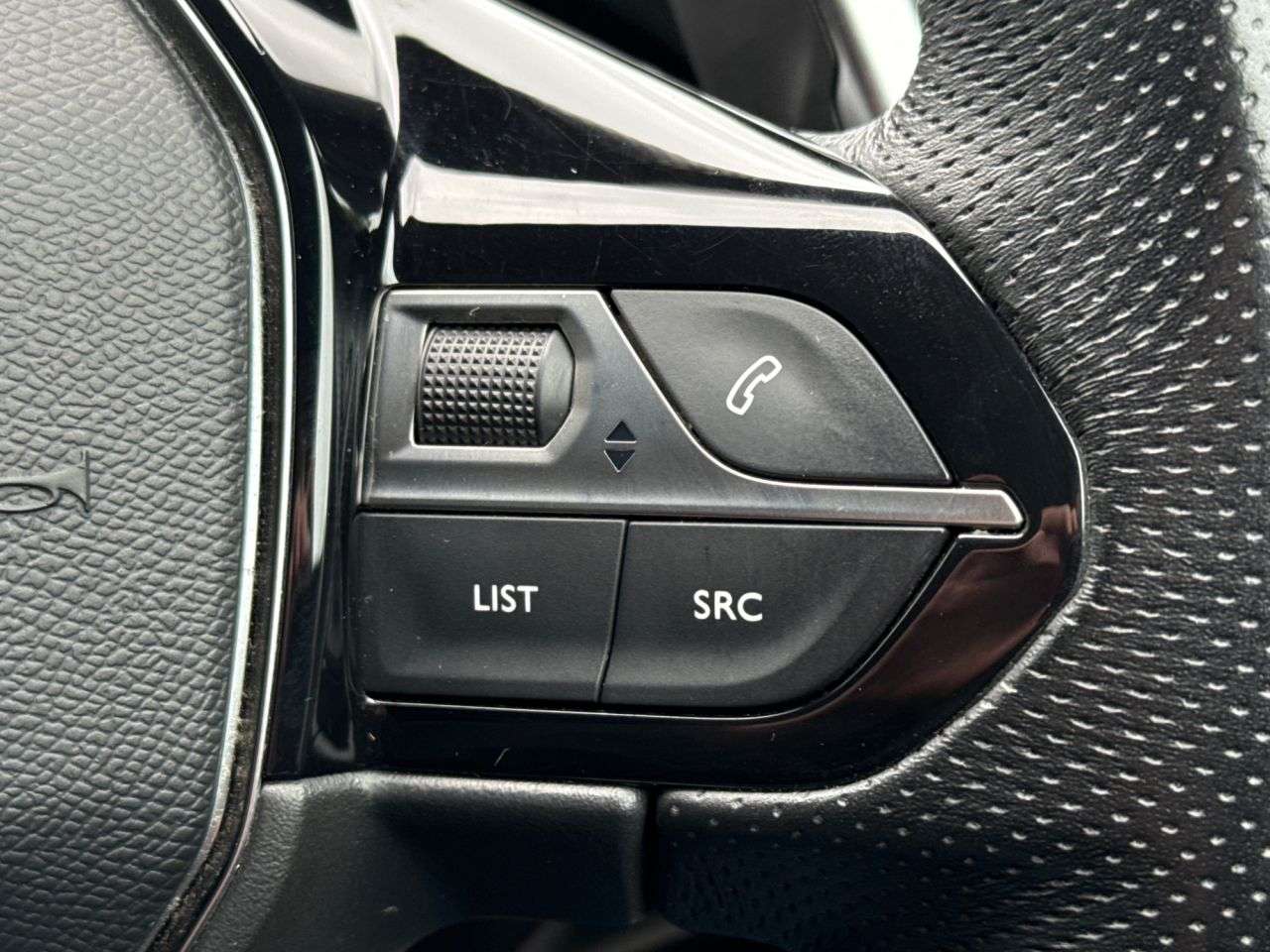 2019 PEUGEOT 3008 2019 PEUGEOT 3008