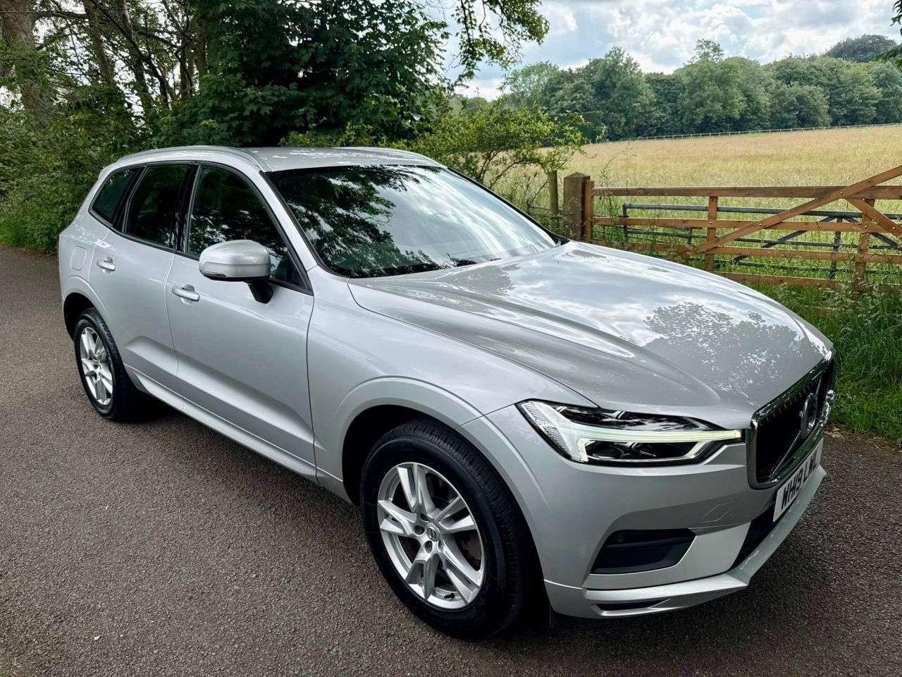 A 2019 VOLVO XC60 2.0 D4 Momentum SUV 5dr Diesel Automatic AWD Euro 6 (s/s) (190 ps) + SERVIC A 2019 VOLVO XC60 2.0 D4 Momentum SUV 5dr Diesel Automatic AWD Euro 6 (s/s) (190 ps) + SERVIC