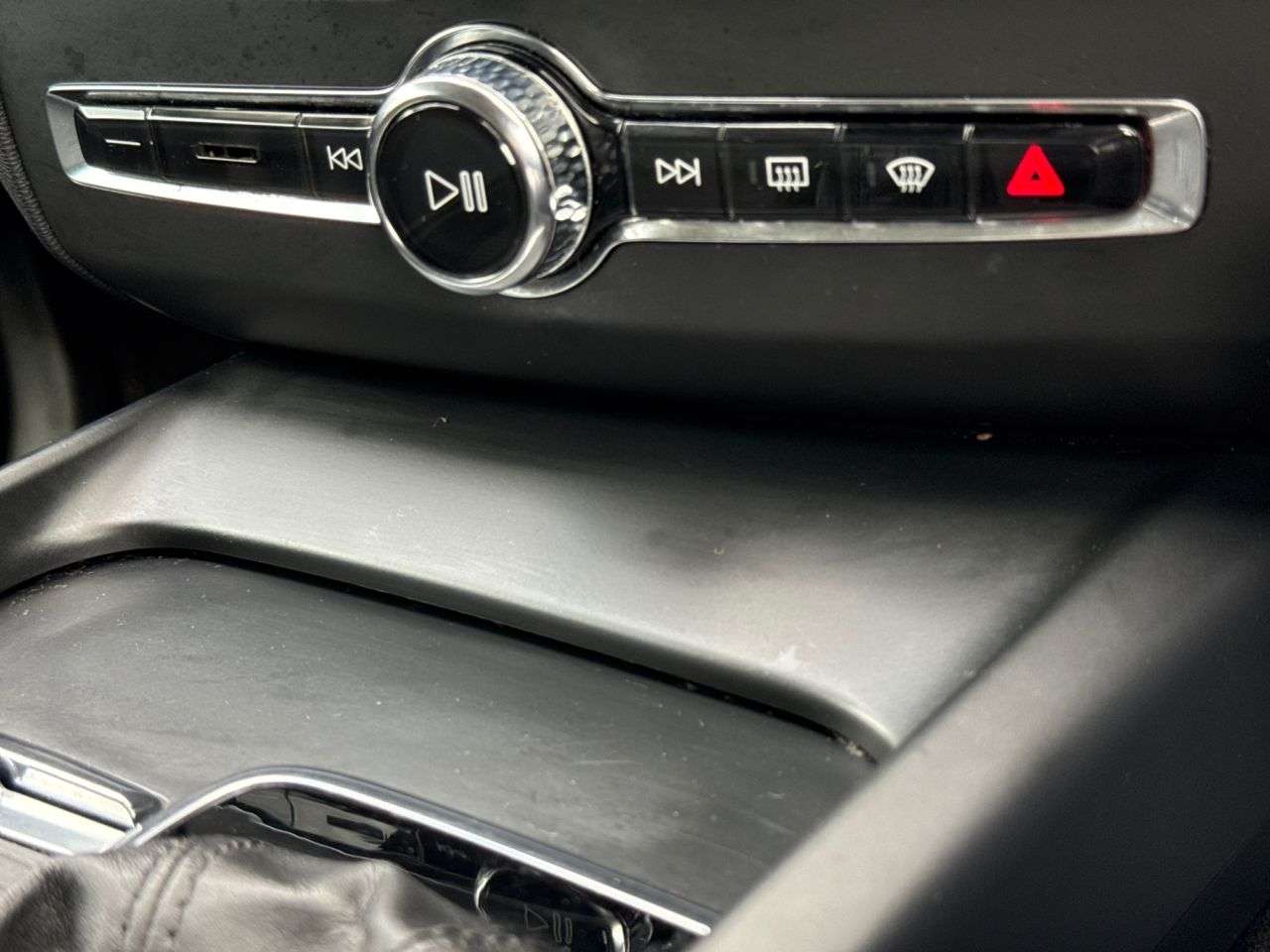 2019 VOLVO XC60 2019 VOLVO XC60