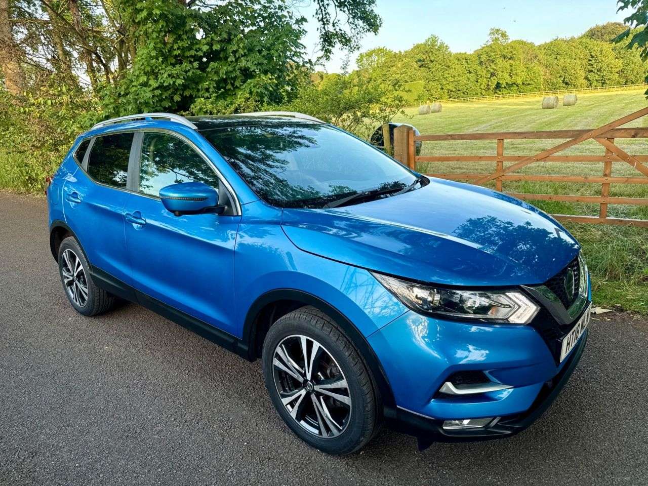 A 2018 NISSAN QASHQAI 1.5 dCi N-Connecta SUV 5dr Diesel Manual Euro 6 (s/s) (110 ps) + SERVICE HI A 2018 NISSAN QASHQAI 1.5 dCi N-Connecta SUV 5dr Diesel Manual Euro 6 (s/s) (110 ps) + SERVICE HI