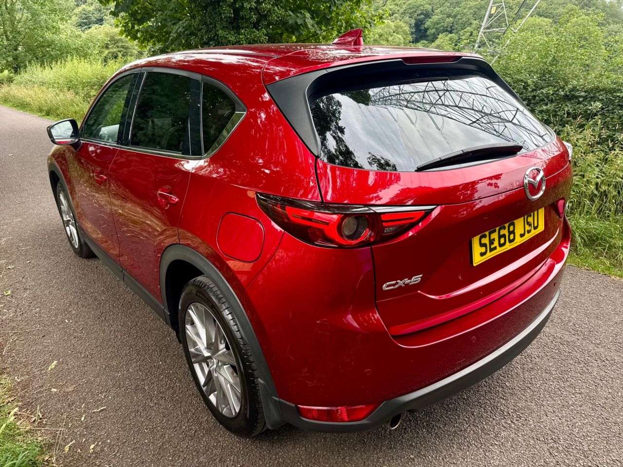 A 2019 MAZDA CX-5 2.0 SKYACTIV-G Sport Nav+ SUV 5dr Petrol Manual Euro 6 (s/s) (165 ps) + SER A 2019 MAZDA CX-5 2.0 SKYACTIV-G Sport Nav+ SUV 5dr Petrol Manual Euro 6 (s/s) (165 ps) + SER
