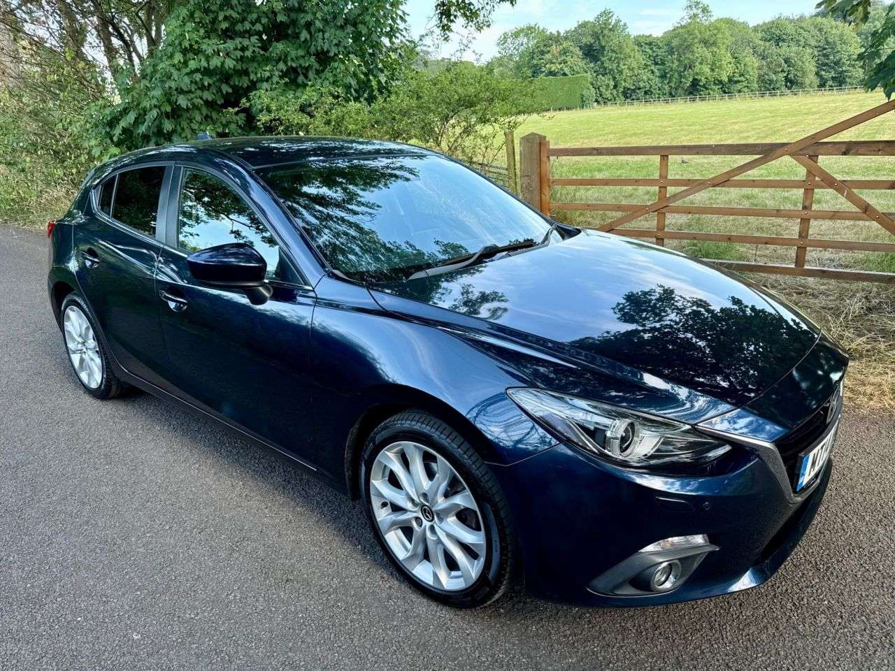 A 2014 MAZDA MAZDA3 2.0 SKYACTIV-G Sport Nav Hatchback 5dr Petrol Manual Euro 5 (s/s) (165 ps) A 2014 MAZDA MAZDA3 2.0 SKYACTIV-G Sport Nav Hatchback 5dr Petrol Manual Euro 5 (s/s) (165 ps)