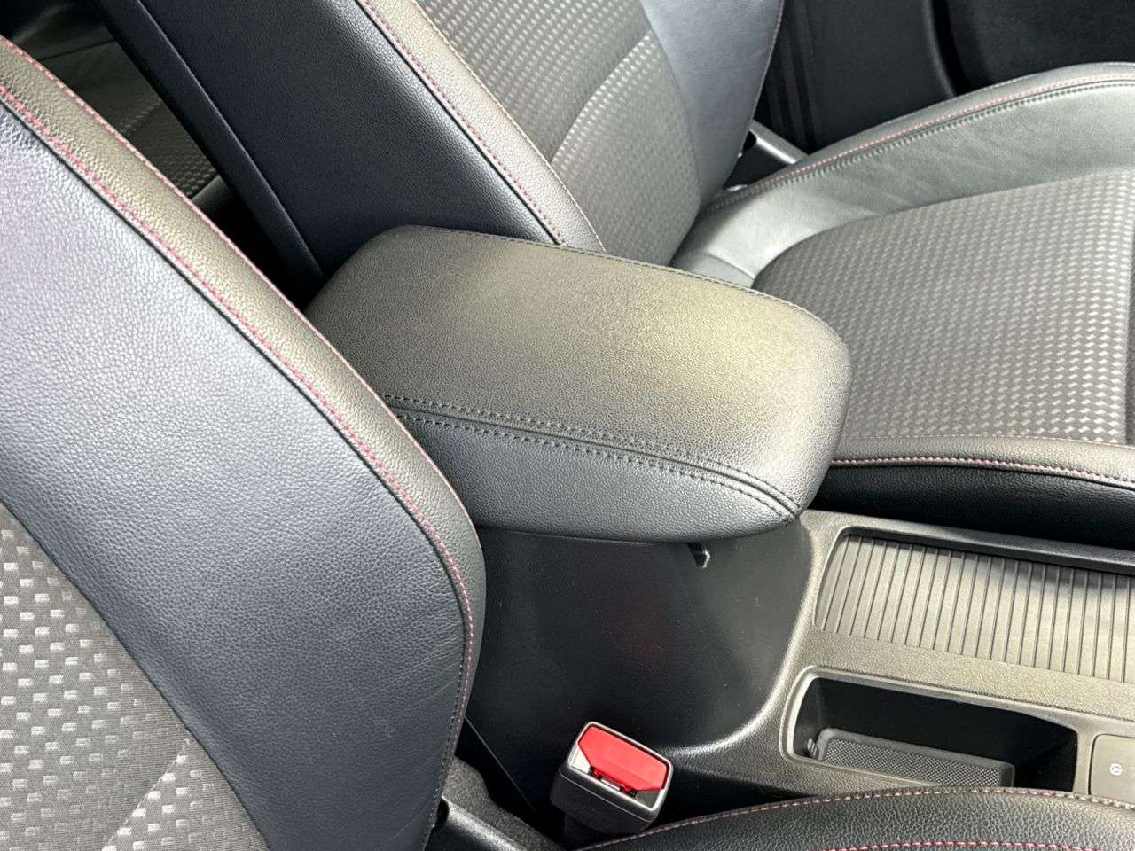 2020 FORD FOCUS 2020 FORD FOCUS