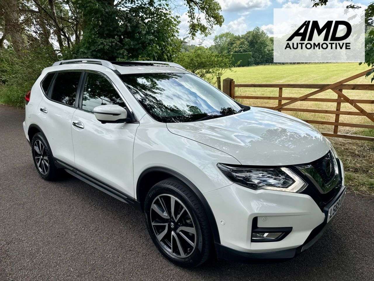 A 2019 NISSAN X-TRAIL 1.7 dCi Tekna SUV 5dr Diesel Manual Euro 6 (s/s) (150 ps) + SERVICE HISOTRY A 2019 NISSAN X-TRAIL 1.7 dCi Tekna SUV 5dr Diesel Manual Euro 6 (s/s) (150 ps) + SERVICE HISOTRY