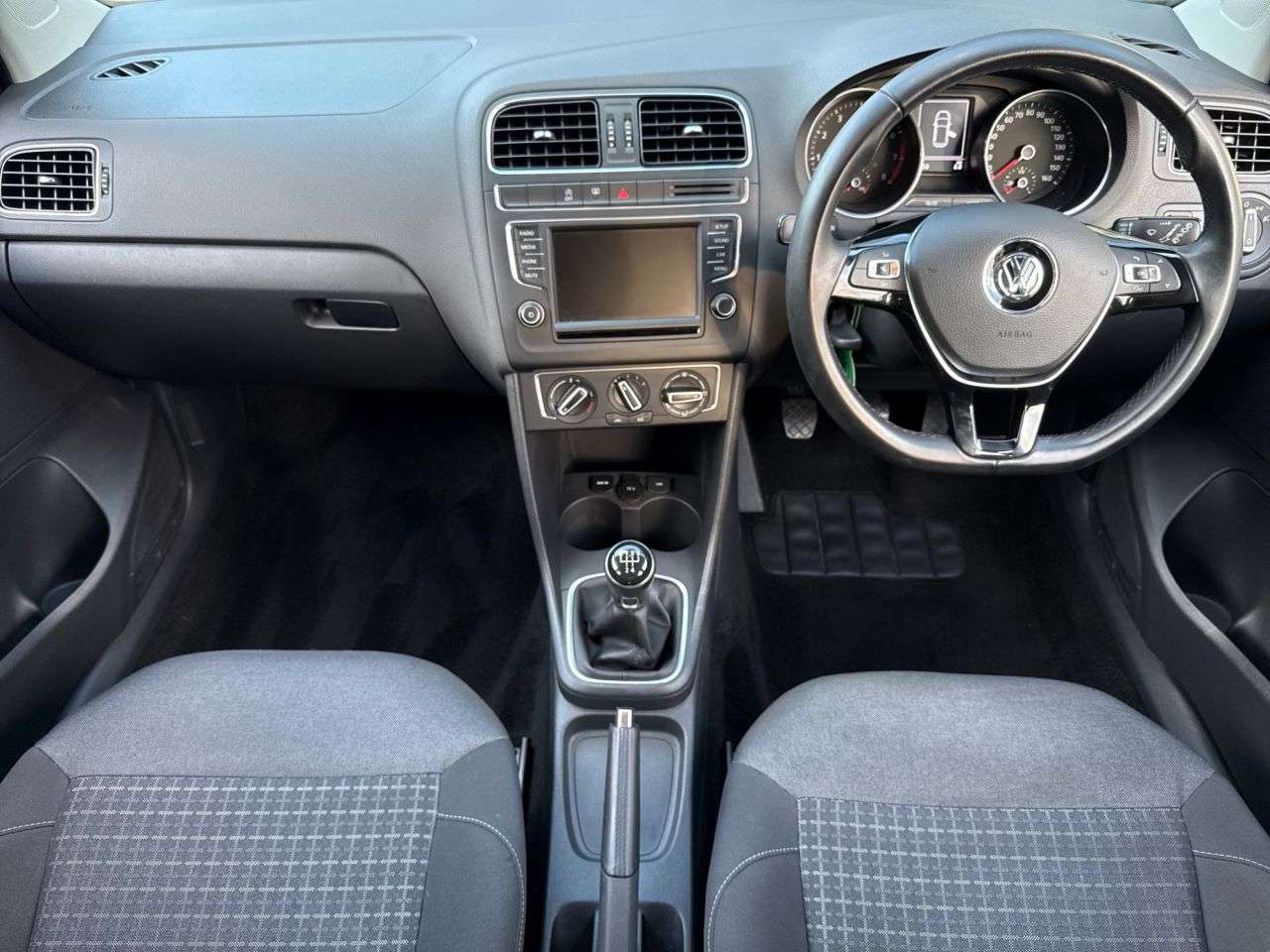 2015 VOLKSWAGEN POLO 2015 VOLKSWAGEN POLO