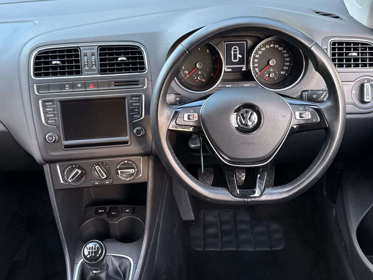 2015 VOLKSWAGEN POLO 2015 VOLKSWAGEN POLO
