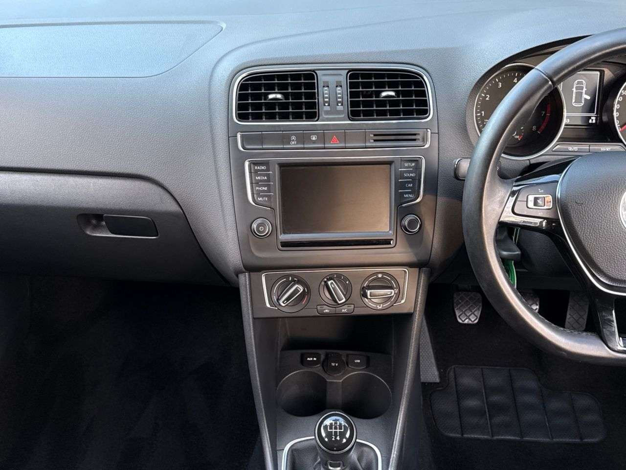 2015 VOLKSWAGEN POLO 2015 VOLKSWAGEN POLO