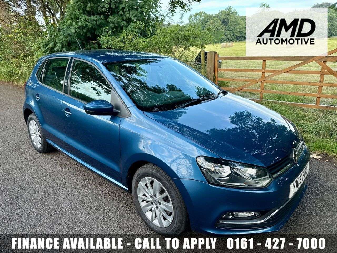 A 2015 VOLKSWAGEN POLO 1.2 TSI BlueMotion Tech SE Hatchback 5dr Petrol Manual Euro 6 (s/s) (90 ps) A 2015 VOLKSWAGEN POLO 1.2 TSI BlueMotion Tech SE Hatchback 5dr Petrol Manual Euro 6 (s/s) (90 ps)