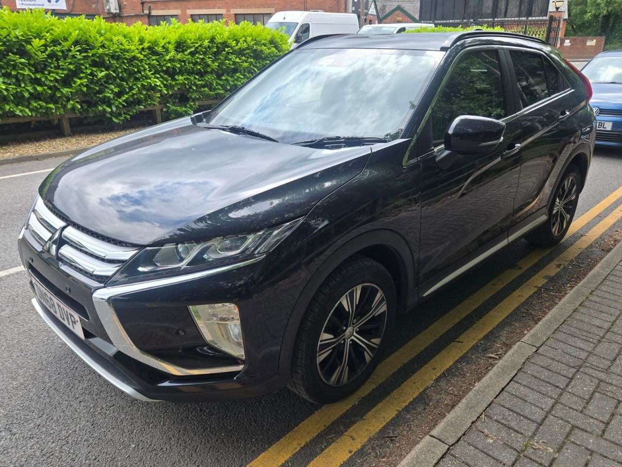 A 2018 MITSUBISHI ECLIPSE CROSS 1.5T 3 SUV 5dr Petrol CVT 4WD Euro 6 (s/s) (163 ps) A 2018 MITSUBISHI ECLIPSE CROSS 1.5T 3 SUV 5dr Petrol CVT 4WD Euro 6 (s/s) (163 ps)