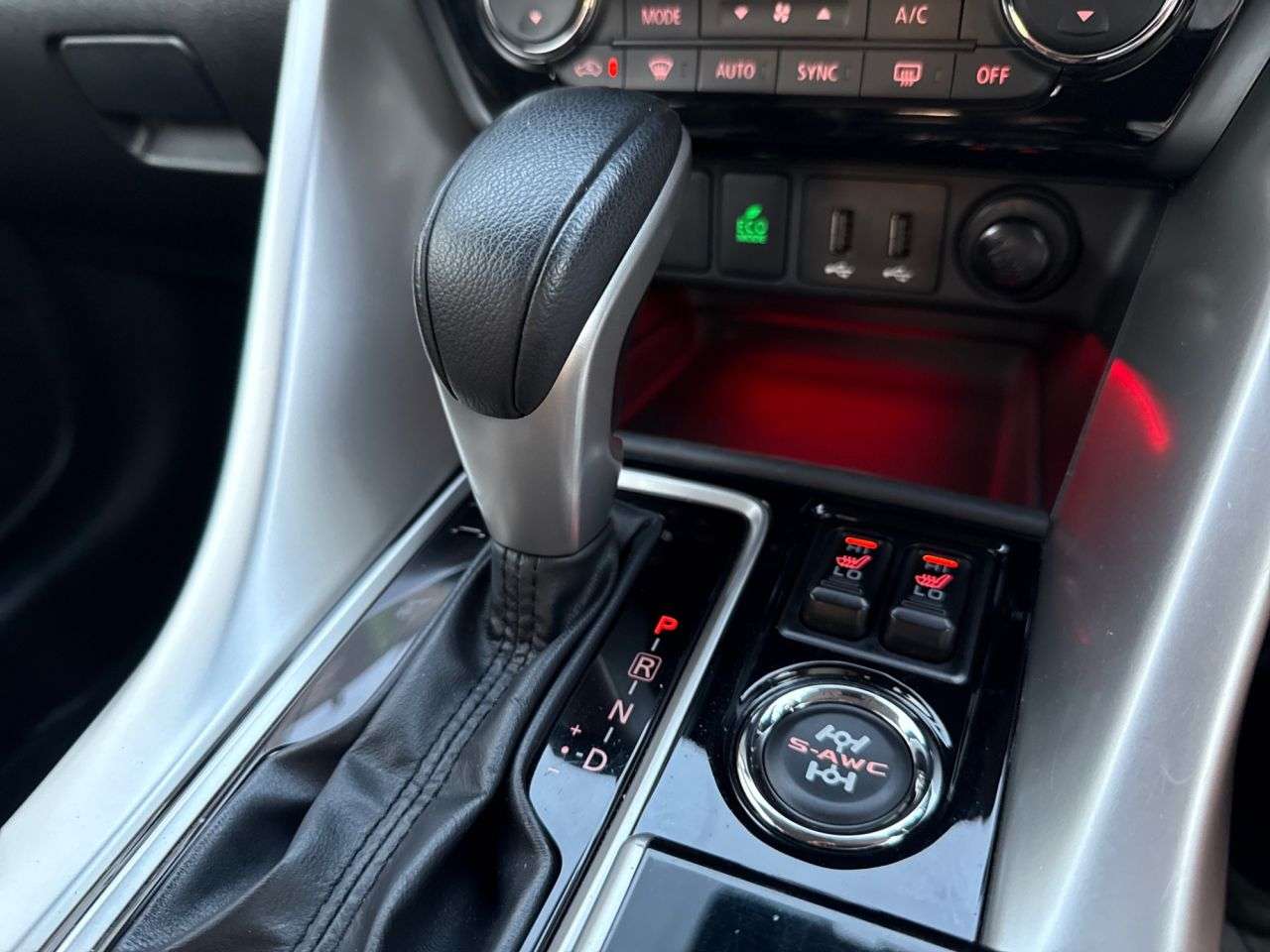 2018 MITSUBISHI ECLIPSE CROSS 2018 MITSUBISHI ECLIPSE CROSS
