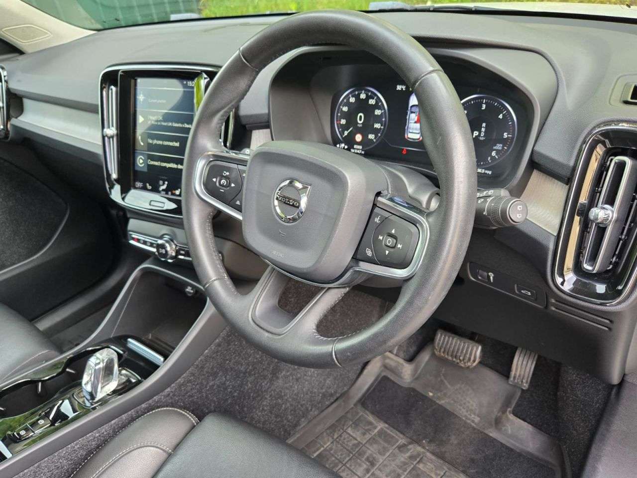 2019 VOLVO XC40 2019 VOLVO XC40