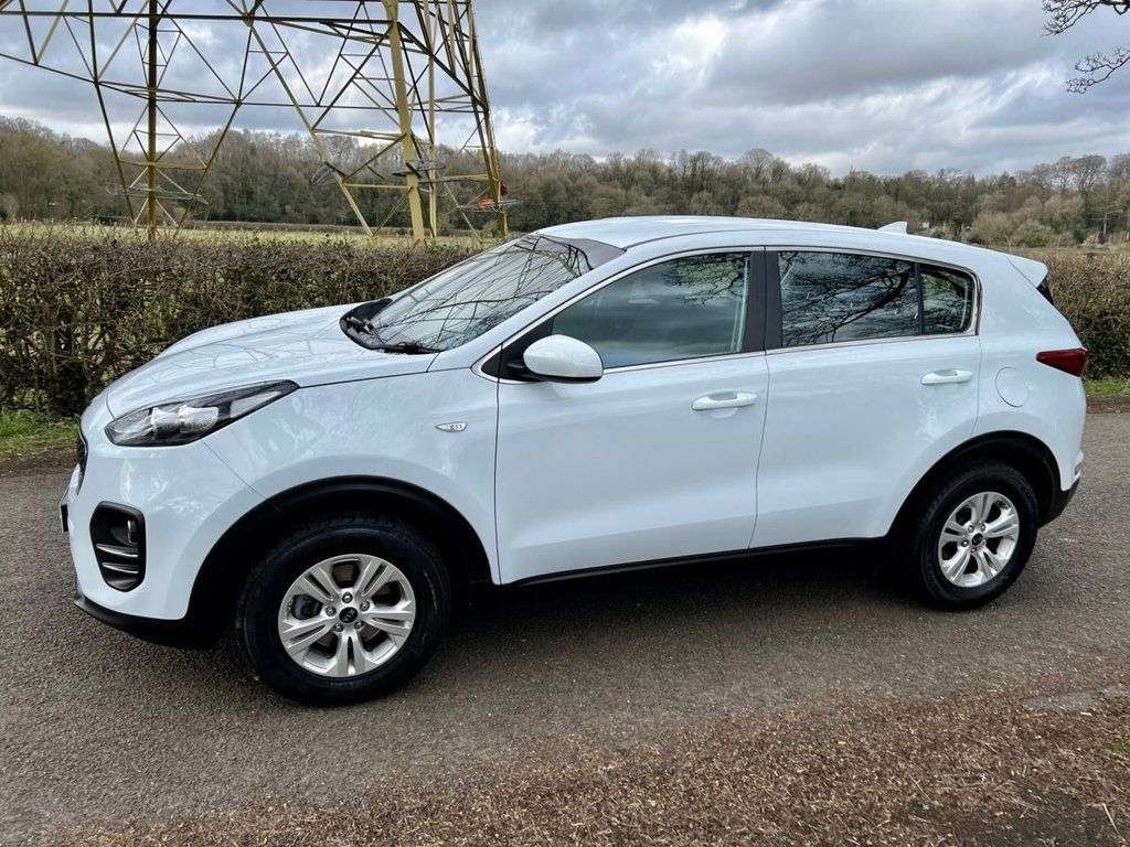 A 2016 KIA SPORTAGE 1.6 GDi 1 SUV 5dr Petrol Manual Euro 6 (130 bhp) + SERVICE HISTORY + BLUETO A 2016 KIA SPORTAGE 1.6 GDi 1 SUV 5dr Petrol Manual Euro 6 (130 bhp) + SERVICE HISTORY + BLUETO