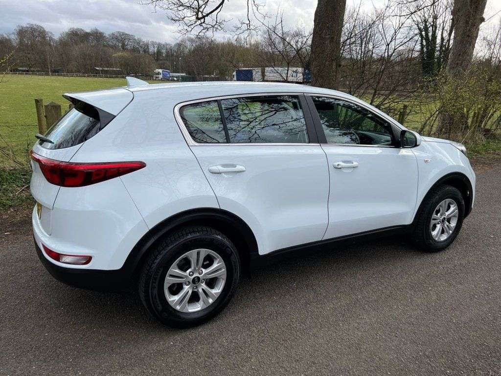 A 2016 KIA SPORTAGE 1.6 GDi 1 SUV 5dr Petrol Manual Euro 6 (130 bhp) + SERVICE HISTORY + BLUETO A 2016 KIA SPORTAGE 1.6 GDi 1 SUV 5dr Petrol Manual Euro 6 (130 bhp) + SERVICE HISTORY + BLUETO