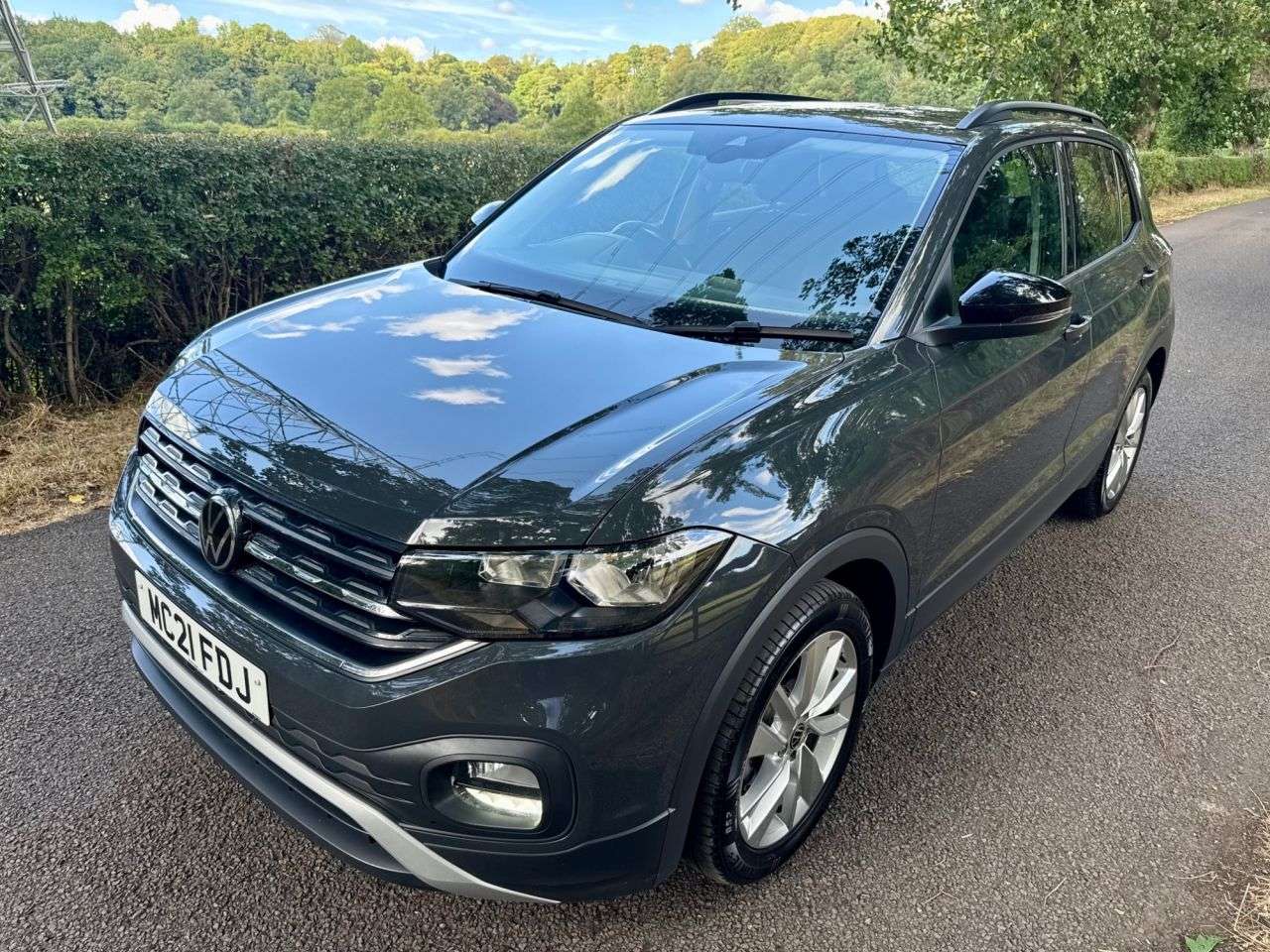 A 2021 VOLKSWAGEN T-CROSS 1.0 TSI SE SUV 5dr Petrol Manual Euro 6 (s/s) (110 ps) A 2021 VOLKSWAGEN T-CROSS 1.0 TSI SE SUV 5dr Petrol Manual Euro 6 (s/s) (110 ps)