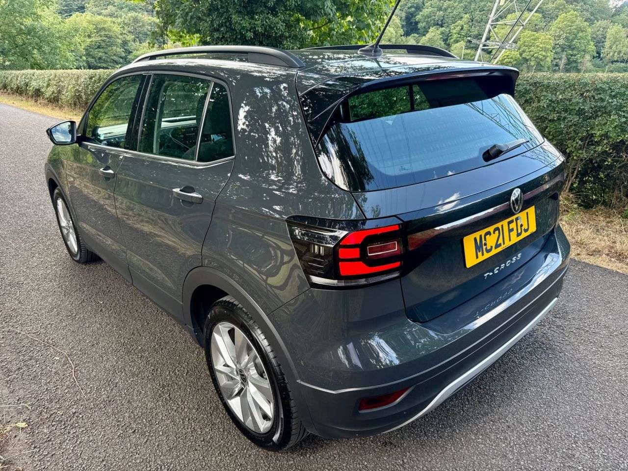 A 2021 VOLKSWAGEN T-CROSS 1.0 TSI SE SUV 5dr Petrol Manual Euro 6 (s/s) (110 ps) A 2021 VOLKSWAGEN T-CROSS 1.0 TSI SE SUV 5dr Petrol Manual Euro 6 (s/s) (110 ps)