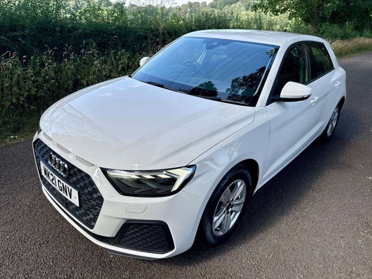 A 2021 AUDI A1 1.0 TFSI 25 Technik Sportback 5dr Petrol Manual Euro 6 (s/s) (95 ps) + SERV A 2021 AUDI A1 1.0 TFSI 25 Technik Sportback 5dr Petrol Manual Euro 6 (s/s) (95 ps) + SERV