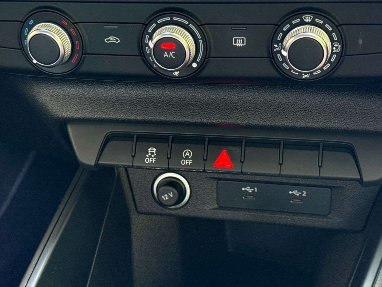 2021 AUDI A1 2021 AUDI A1