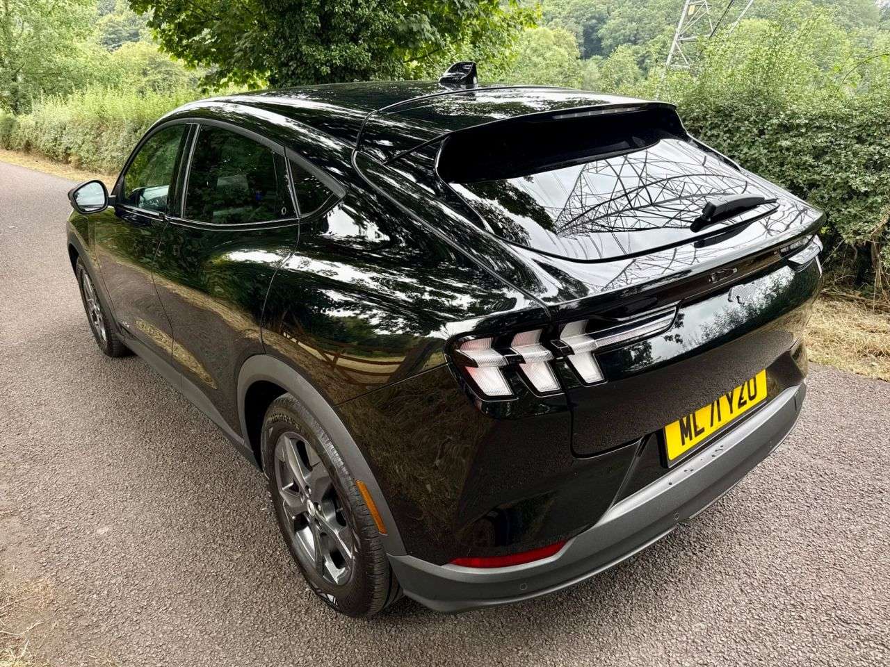 A 2021 FORD MUSTANG MACH-E Standard Range 70kWh SUV 5dr Electric Automatic (269 ps) A 2021 FORD MUSTANG MACH-E Standard Range 70kWh SUV 5dr Electric Automatic (269 ps)
