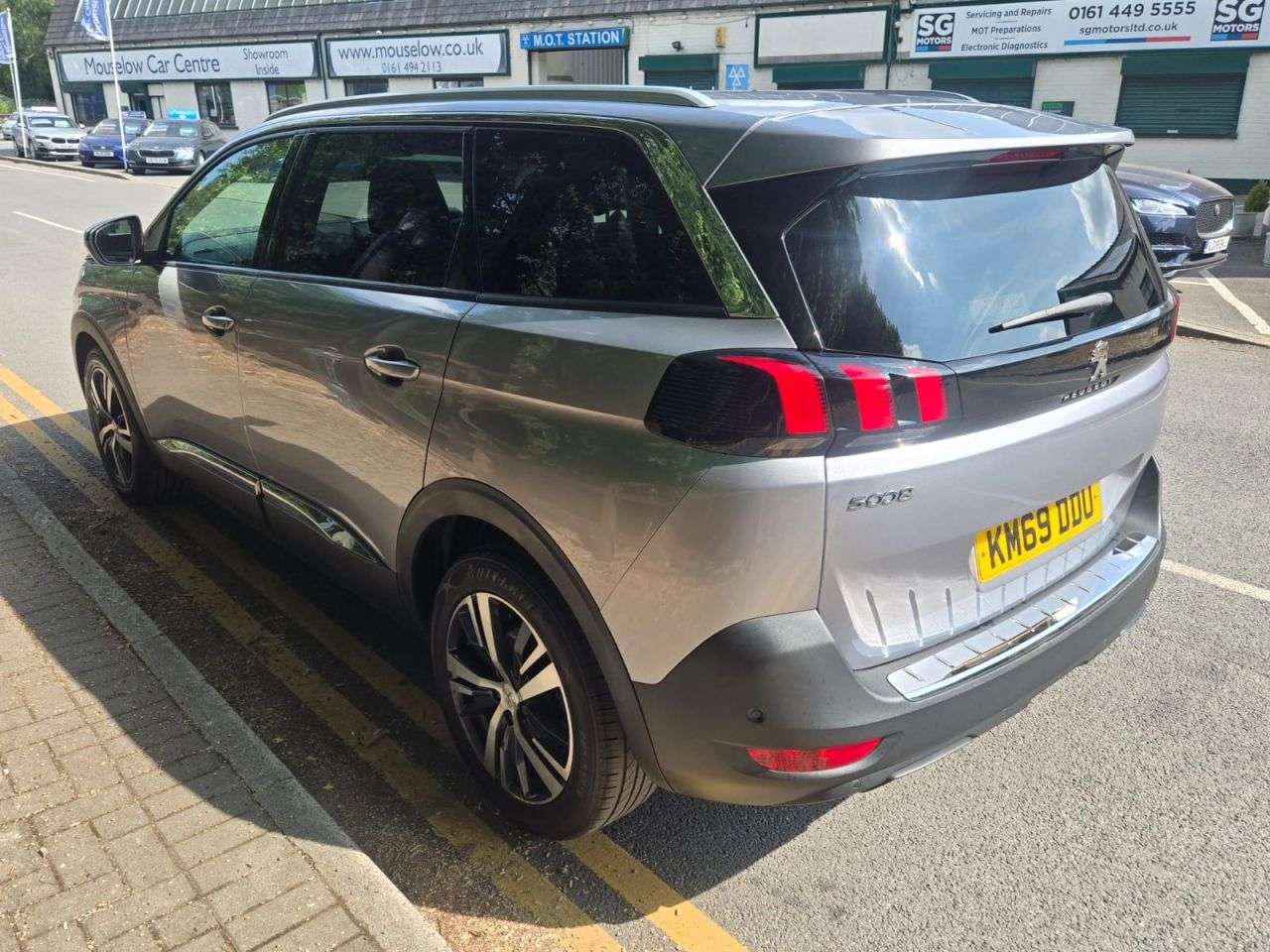 A 2019 PEUGEOT 5008 1.2 PureTech Allure SUV 5dr Petrol Manual Euro 6 (s/s) (130 ps) A 2019 PEUGEOT 5008 1.2 PureTech Allure SUV 5dr Petrol Manual Euro 6 (s/s) (130 ps)