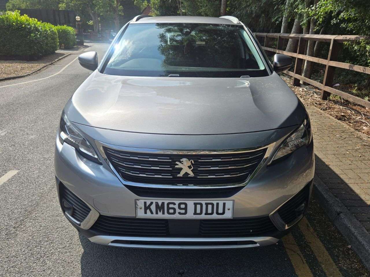 2019 PEUGEOT 5008 2019 PEUGEOT 5008